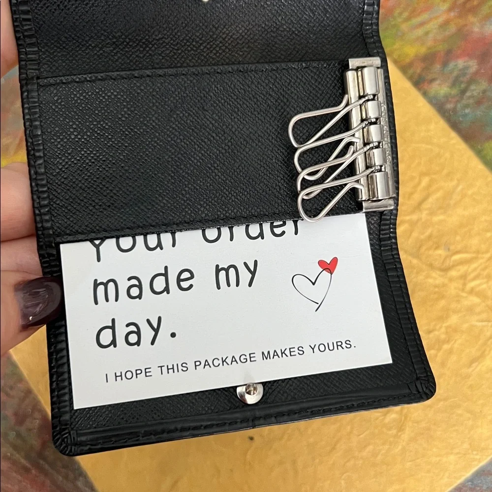 LV Louis Vuitton Black Epi Multicles 4 Key Ring Hoop Wallet unisex VTG Auth.